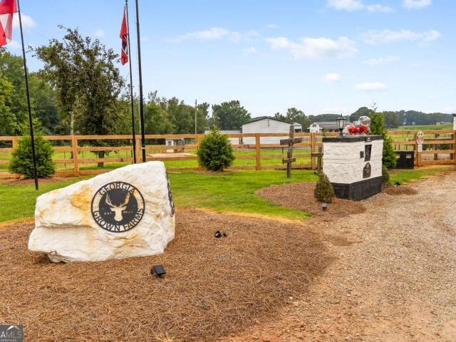 House for sale in Hull, Georgia
