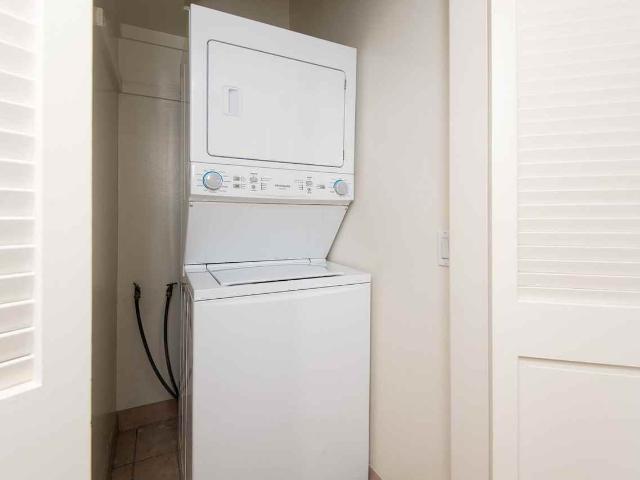 Apartment for rent in Canoga Park, California