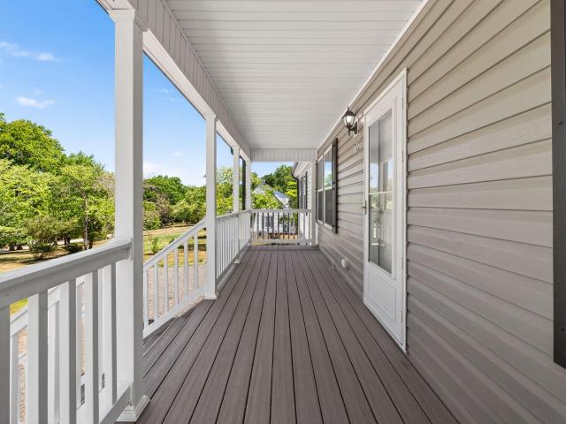 House for sale in Fox Run, Hillsborough