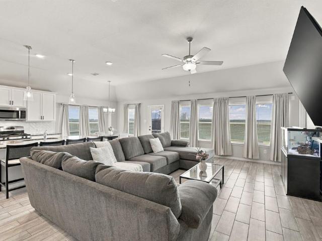 House for sale in Ellis, Texas