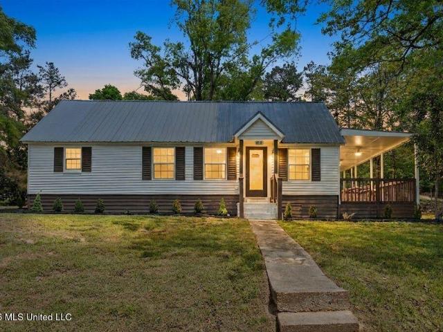 House for sale in Potts Camp, Mississippi