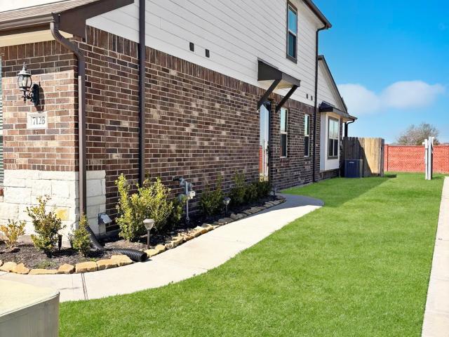 Townhouse for sale in Pearland, Texas