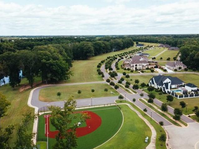 Land for sale in Monroe, Louisiana