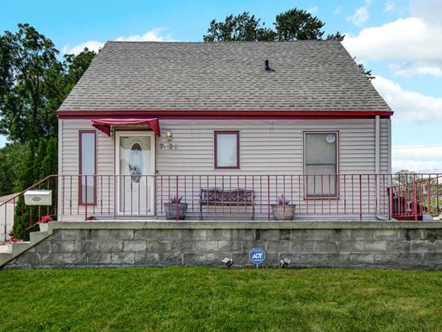 House for sale in Hammond, Indiana