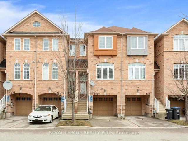 Townhouse for rent in Woburn, Ontario