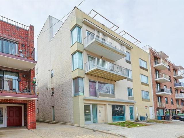 Condo for sale in Queens, Arverne