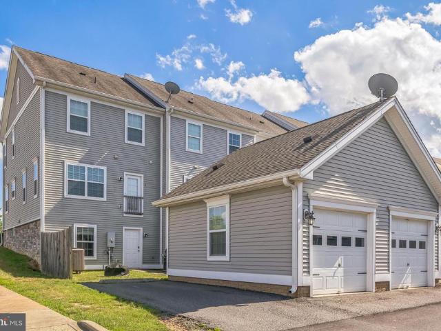 Townhouse for sale in Ruther Glen