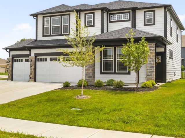 House for sale in Whitestown, Indiana