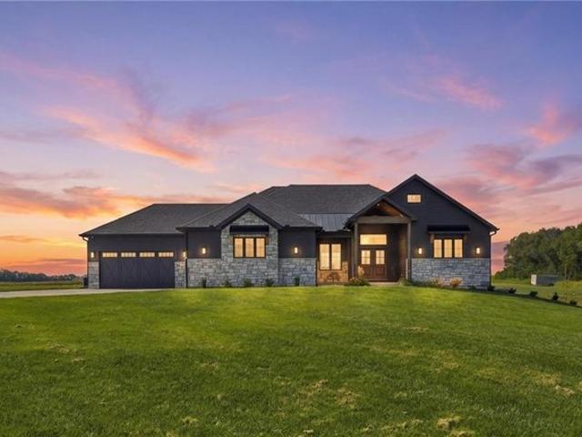 House for sale in Smithville, Missouri