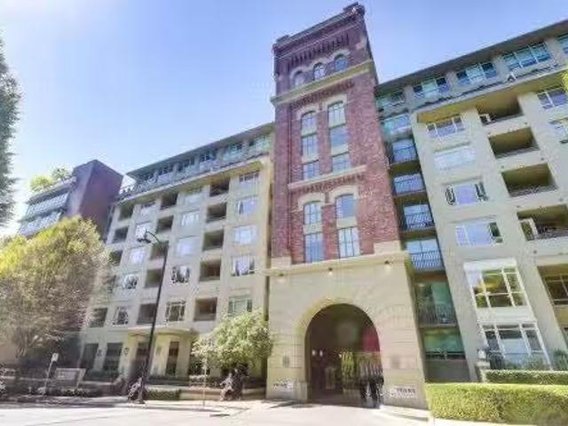 House for sale in Vancouver, British Columbia