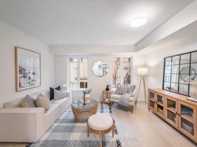 Townhouse for sale in Woburn, Ontario