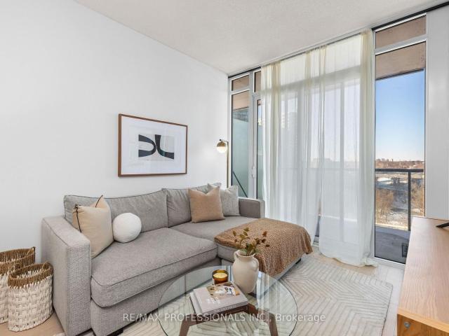 Condo for sale in Toronto, Golden Horseshoe