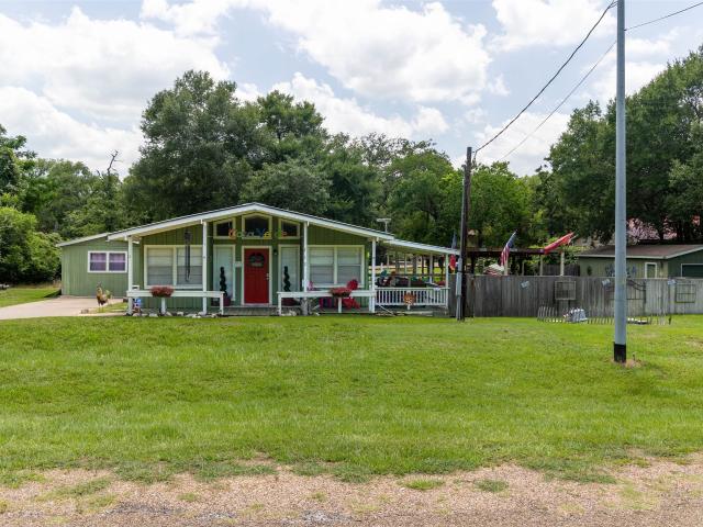 House for sale in Somerville, Texas