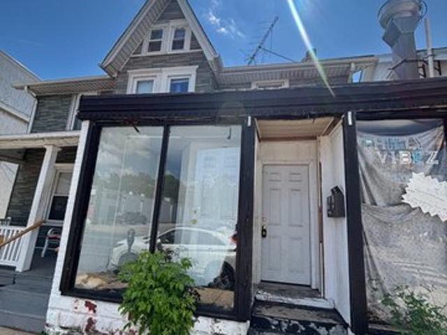 Townhouse for sale in Chester, Pennsylvania