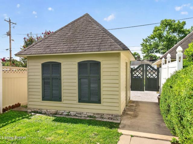 House for sale in Madison, Indiana