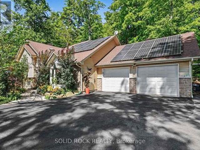 House for sale in Renfrew, Ontario