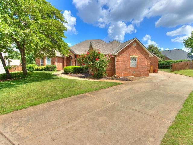 House for sale in Edmond, Oklahoma