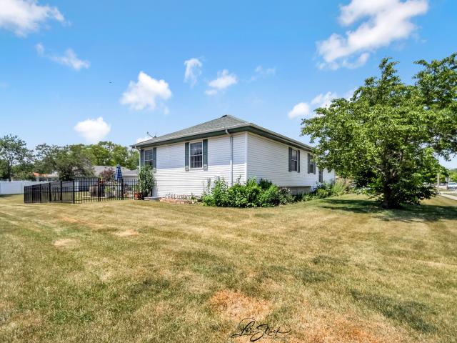 House for sale in Peotone