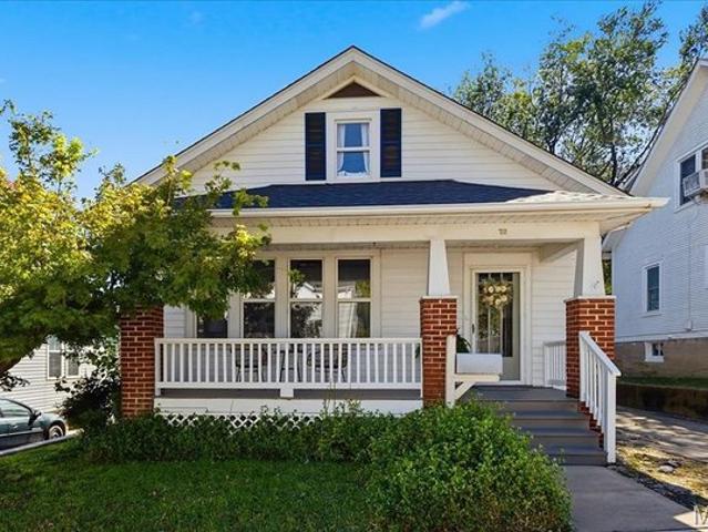 House for sale in Downtown Washington, Washington
