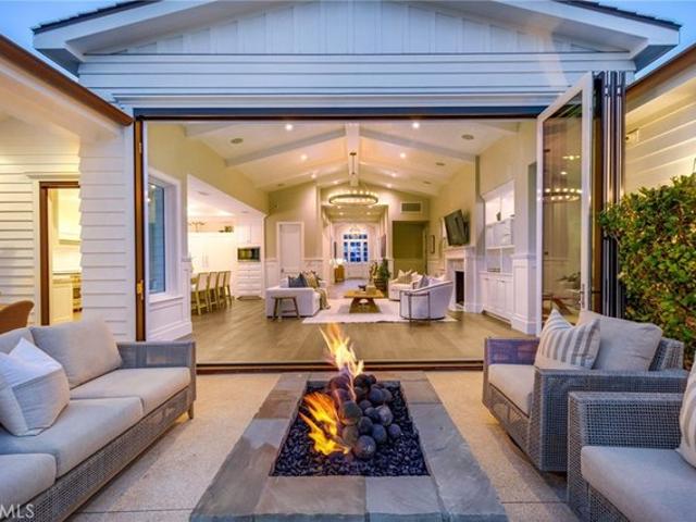 House for sale in Corona Del Mar, California