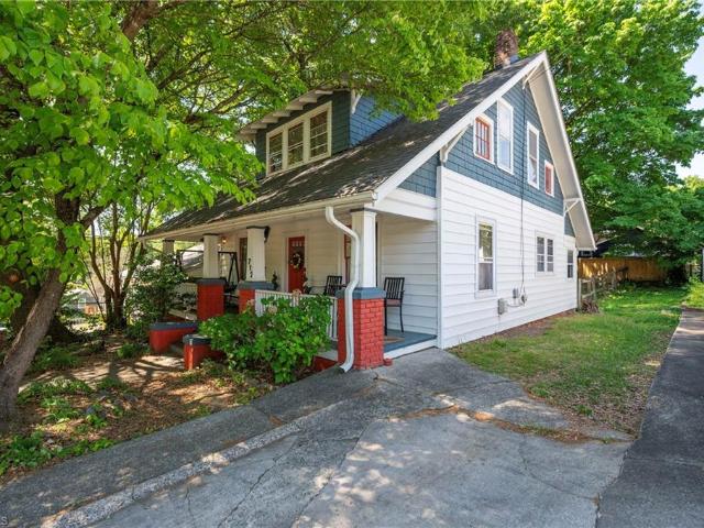 House for sale in Pfafftown, North Carolina