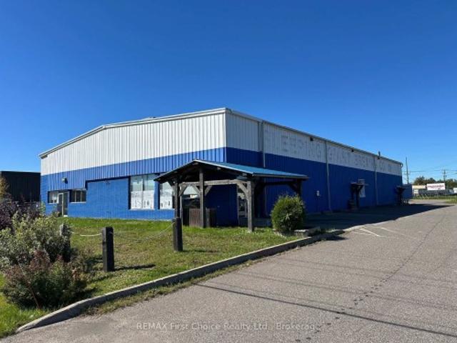 Commercial for rent in McKellar, Thunder Bay