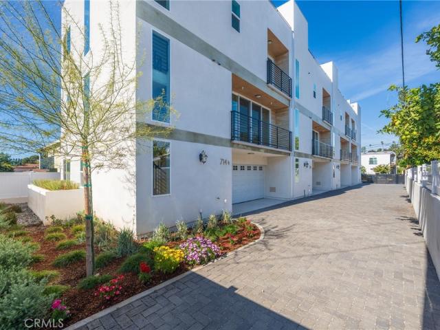 Property for rent in Canoga Park, California