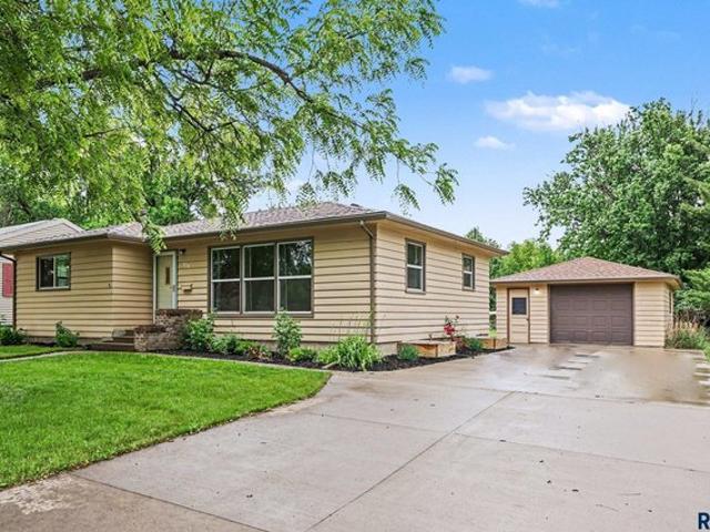 House for sale in Madison, South Dakota