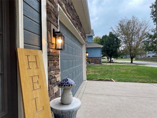 House for sale in Shadowood, Raymore