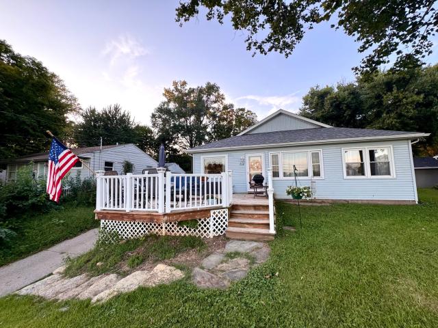 House for sale in Le Claire, Scott County
