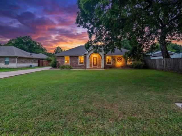 House for sale in Hunt, Texas