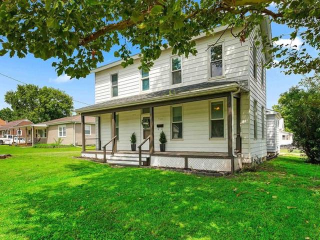 House for sale in Abingdon, Illinois