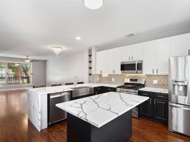 Townhouse for rent in Chicago Park, Illinois