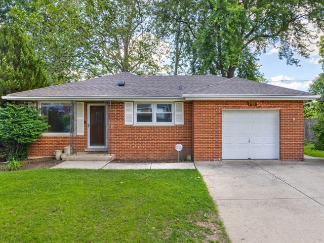 House for sale in Medinah, Illinois