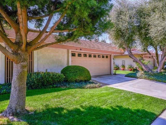 Townhouse for sale in Canyon Crest, Riverside