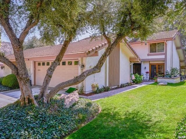 Townhouse for sale in Canyon Crest, Riverside