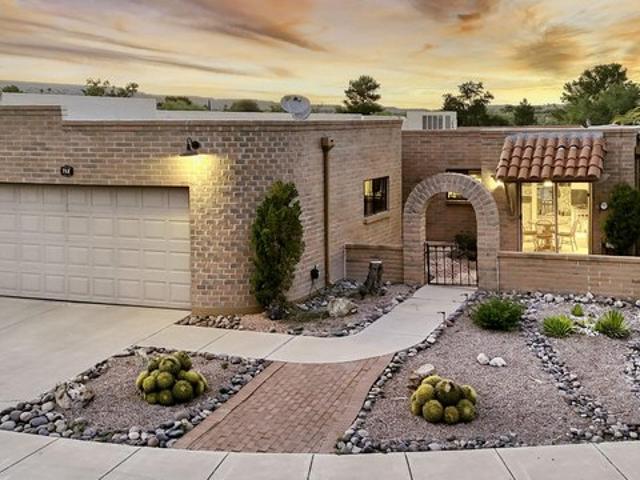 Townhouse for sale in Green Valley, Arizona