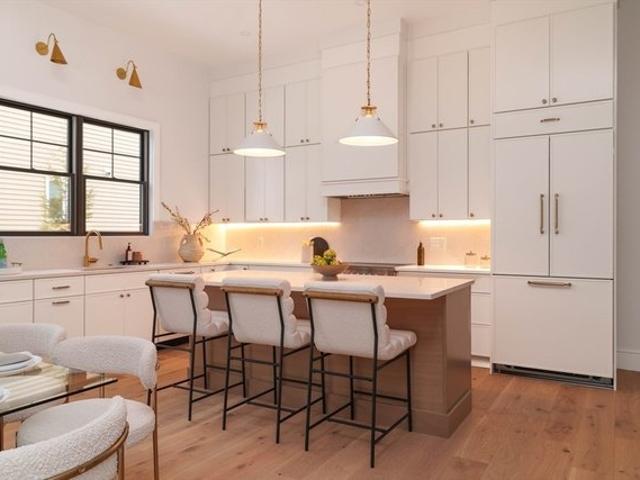 Condo for sale in Auburndale, Massachusetts