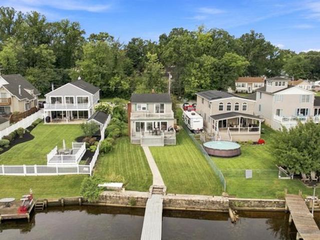 House for sale in Gibsonton, Maryland