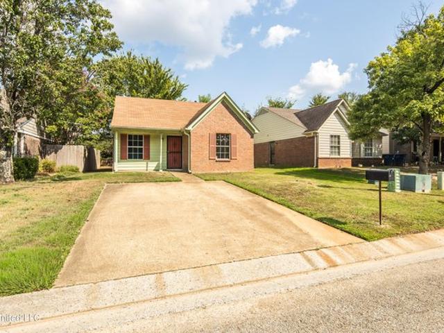 House for sale in Nesbit, Mississippi