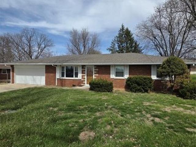 House for sale in Maryville, Illinois