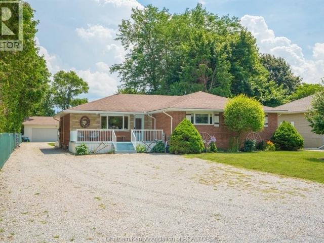 House for sale in Chatham–kent, Ontario