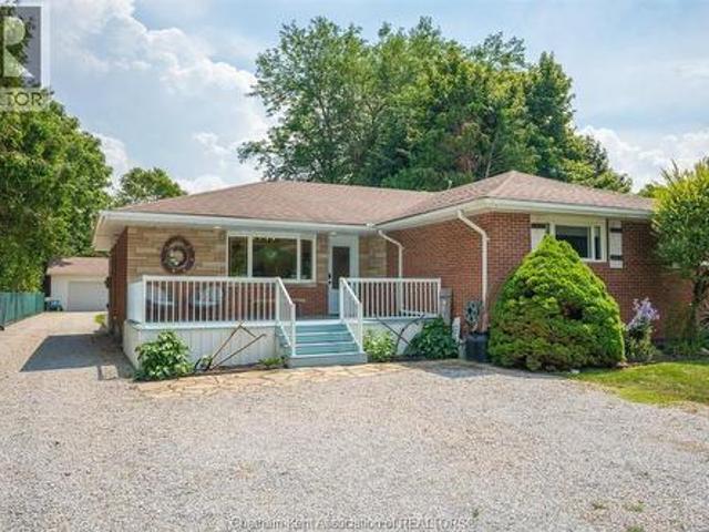 House for sale in Chatham–kent, Ontario