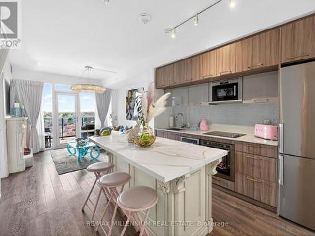 Condo for sale in Woodbridge, Vaughan