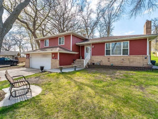House for sale in Pelican Rapids, Minnesota