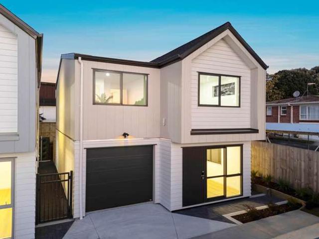 House for sale in Auckland