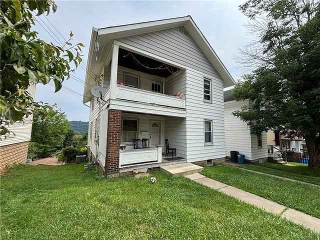 House for sale in Coraopolis, Pennsylvania