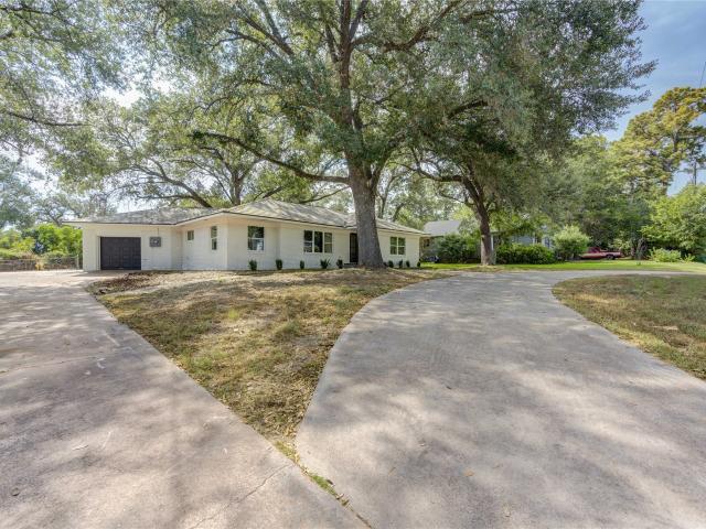 House for sale in Bellville, Texas