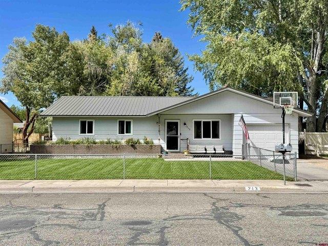House for sale in Alamosa, Alamosa County