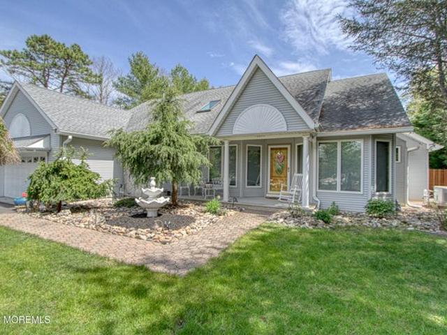 House for sale in Lanoka Harbor, New Jersey